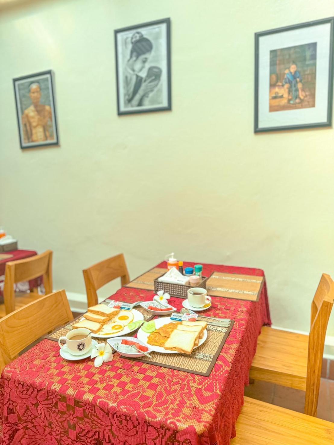 לואנג פרבאנג Luang Phasouk Hotel מראה חיצוני תמונה