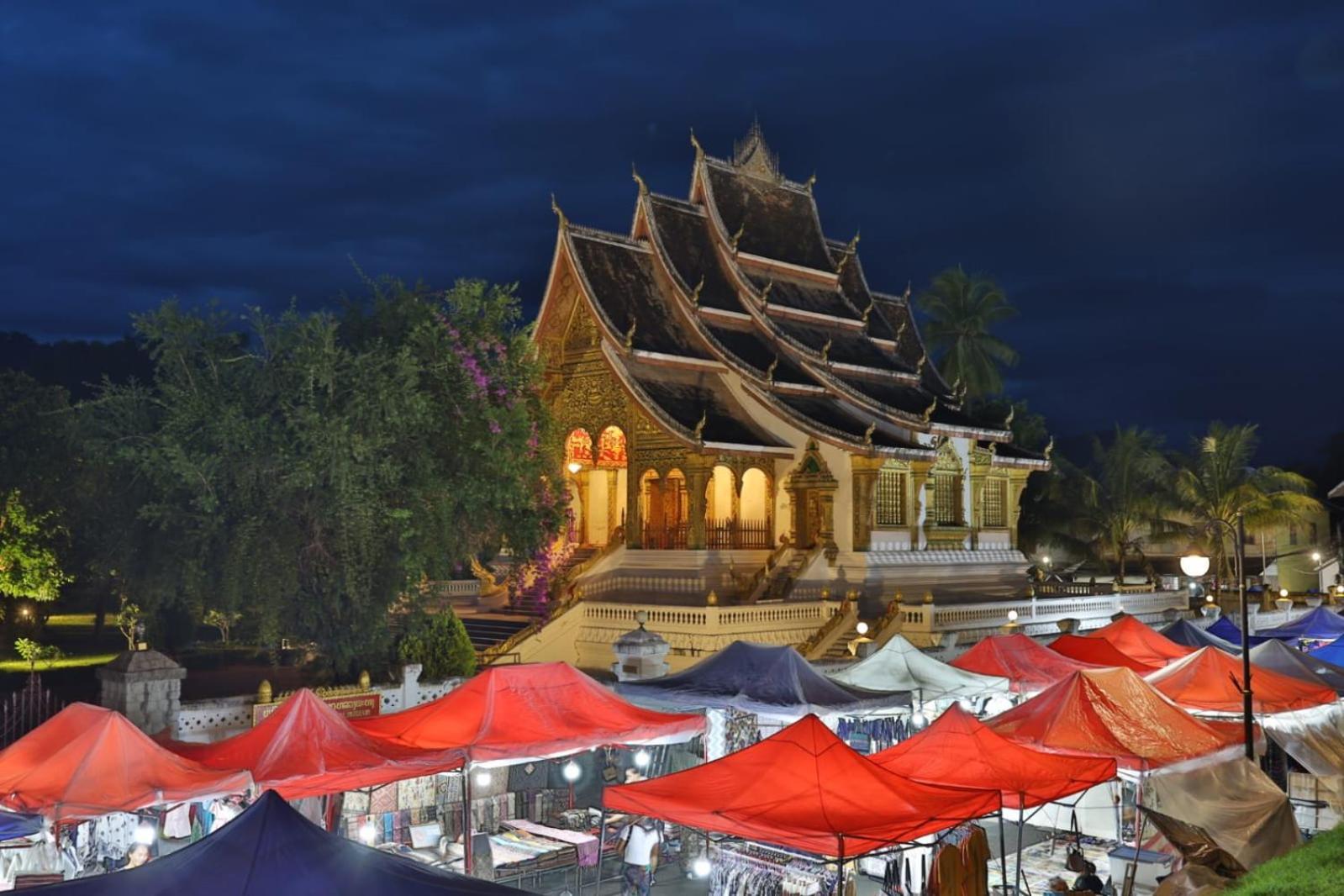 לואנג פרבאנג Luang Phasouk Hotel מראה חיצוני תמונה